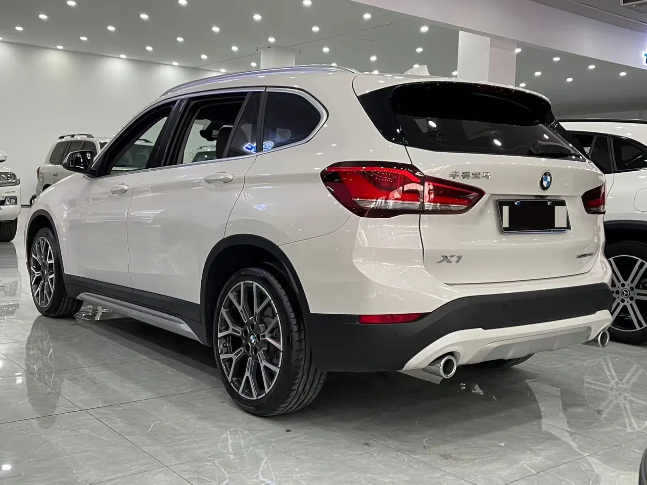 BMW 2022 X1 xDrive25Li 2.0T exclusive automatic gear 8