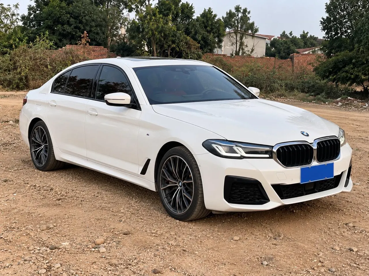 BMW 5 Series 2022 530Li 2.0T Leading M Sports Suit (Modified) Automatic Gear 3