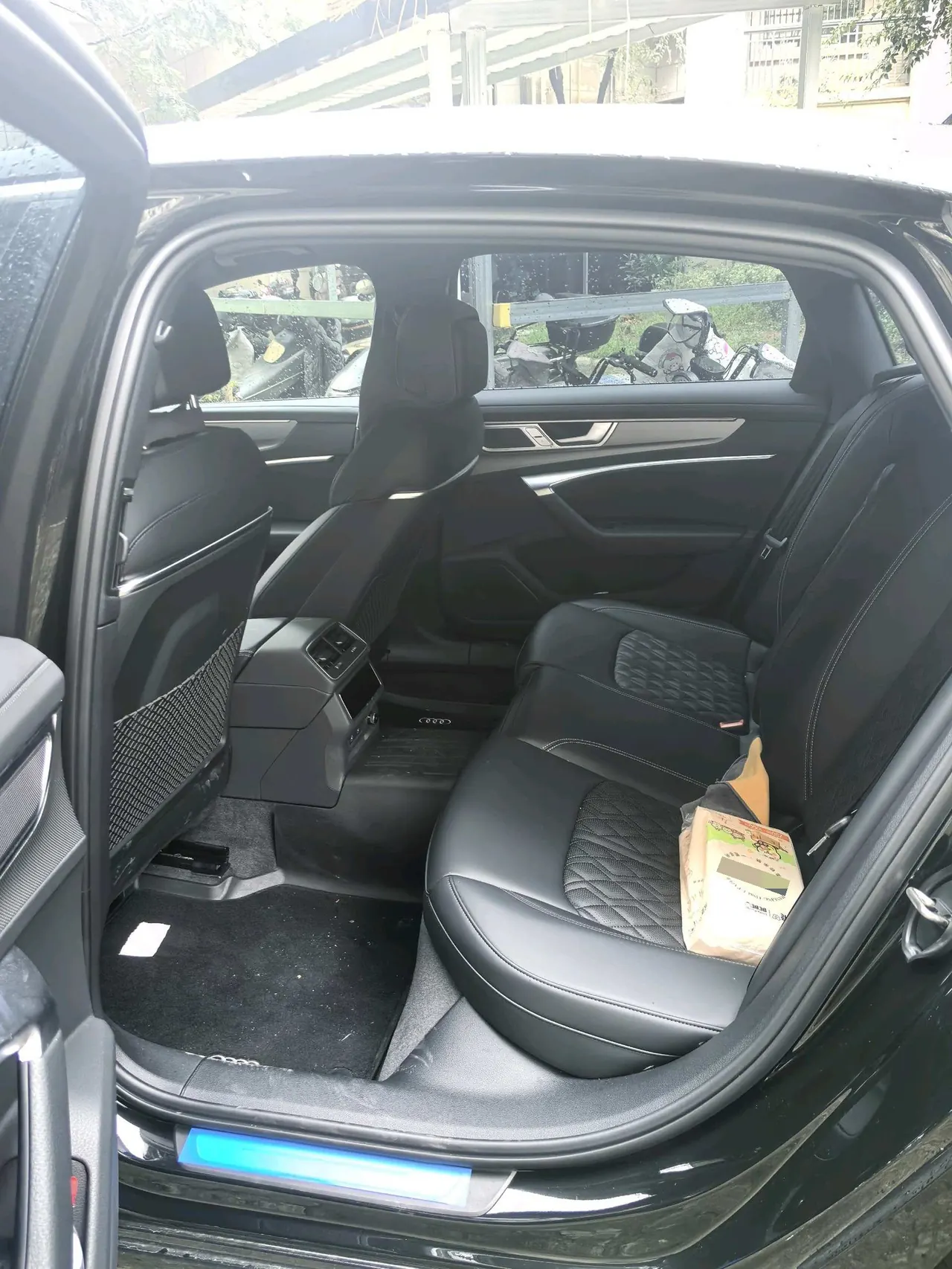 Audi 2025 A6L 2.0TFSI 45TFSI Selected Dynamic Automatic 8