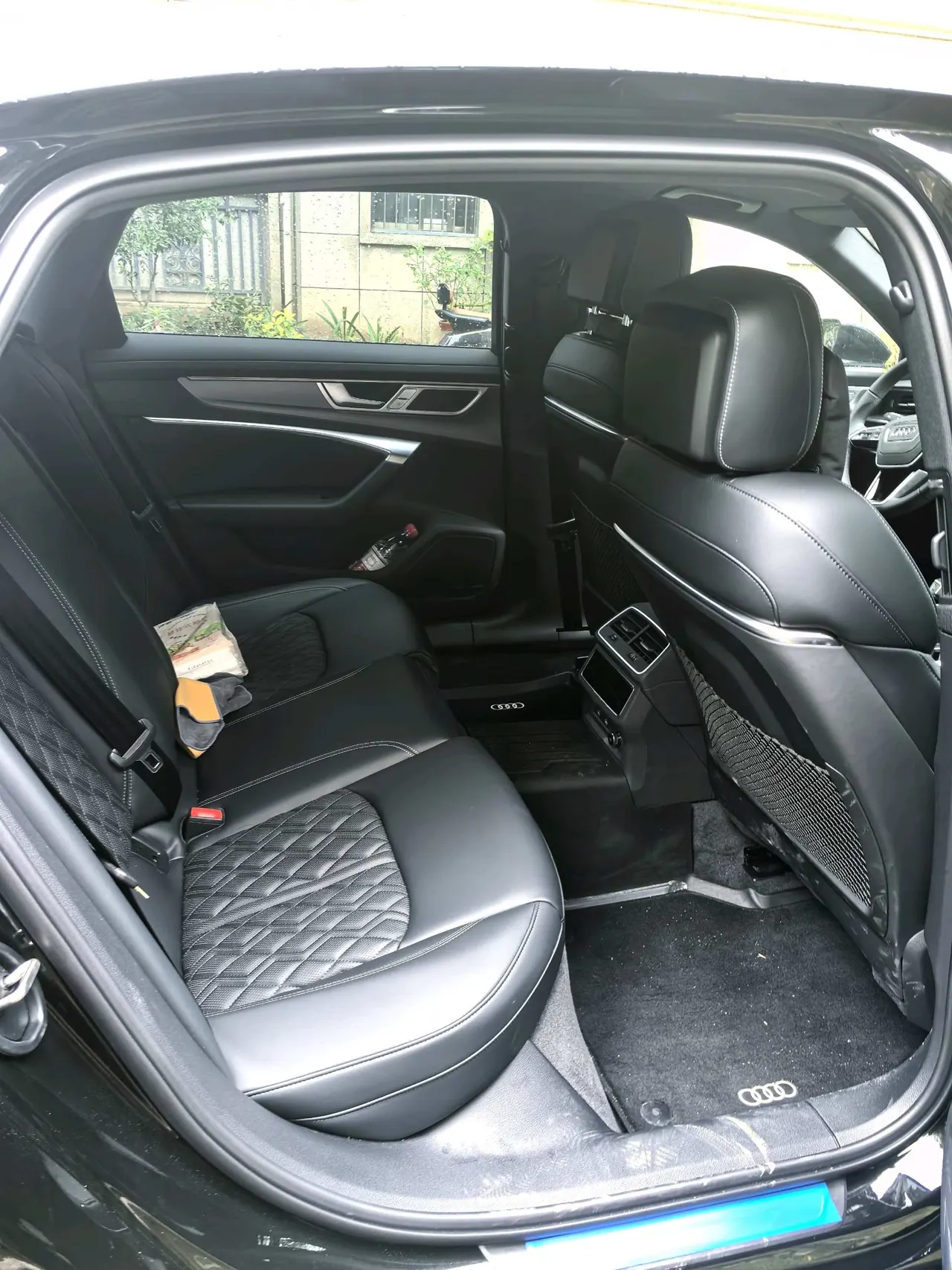 Audi 2025 A6L 2.0TFSI 45TFSI Selected Dynamic Automatic 9