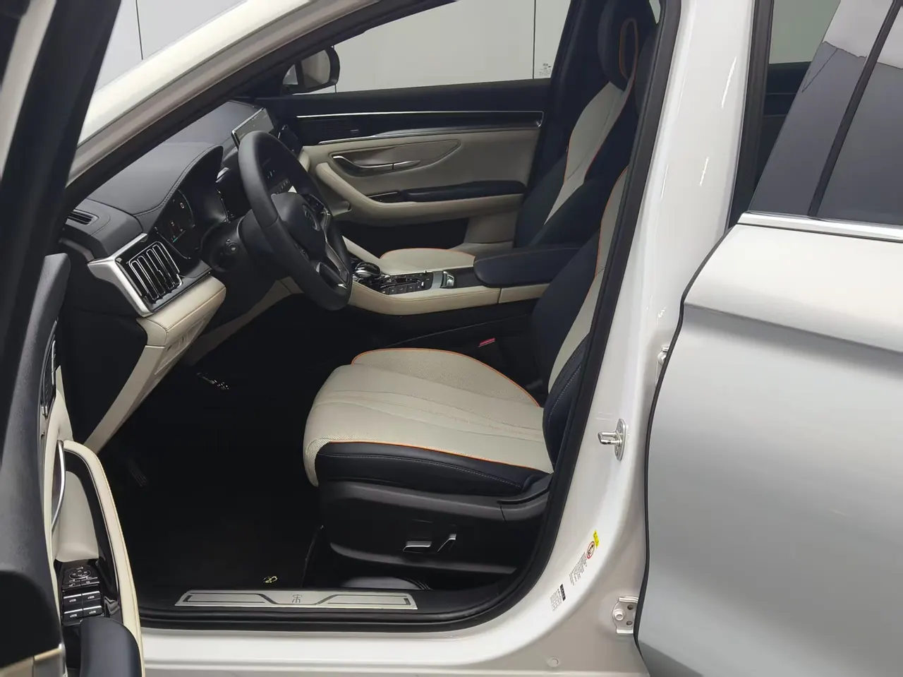 BYD Song PLUS New Energy 2021 Song PLUS EV Flagship Automatic Gear 4