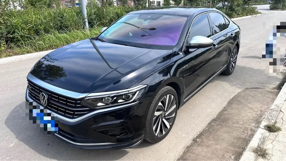打开图片灯箱:Volkswagen 2025 Passat 2.0TSI 380TSI Subut Long Yao Edition Automatic Gear