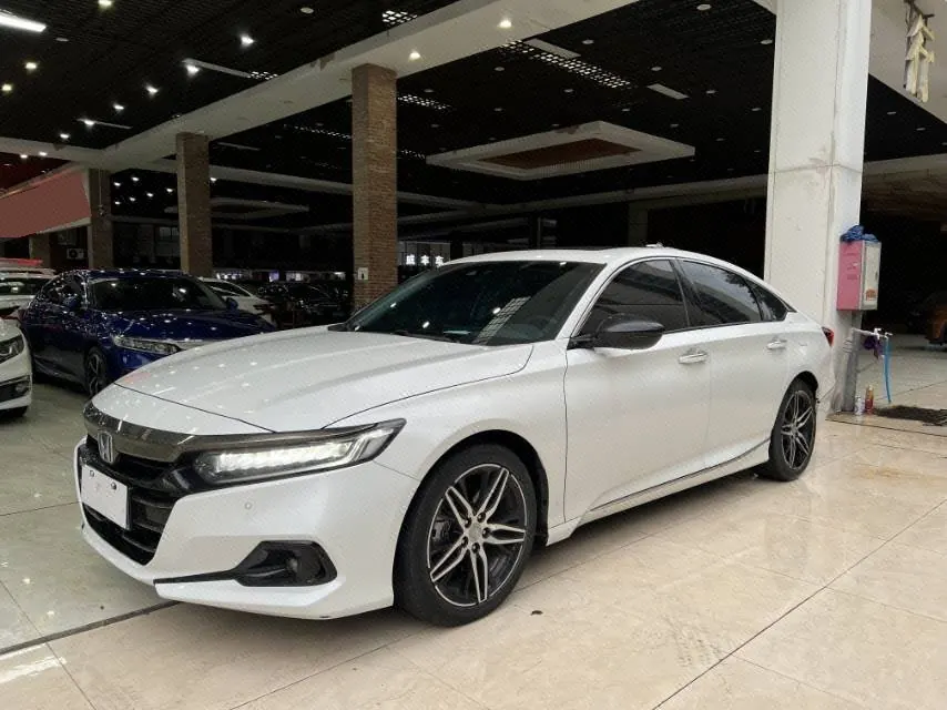 打开图片灯箱:Honda 2022 10th Generation Accord Hybrid 2.0 Stepless Magic Night Reed Edition Automatic Gear
