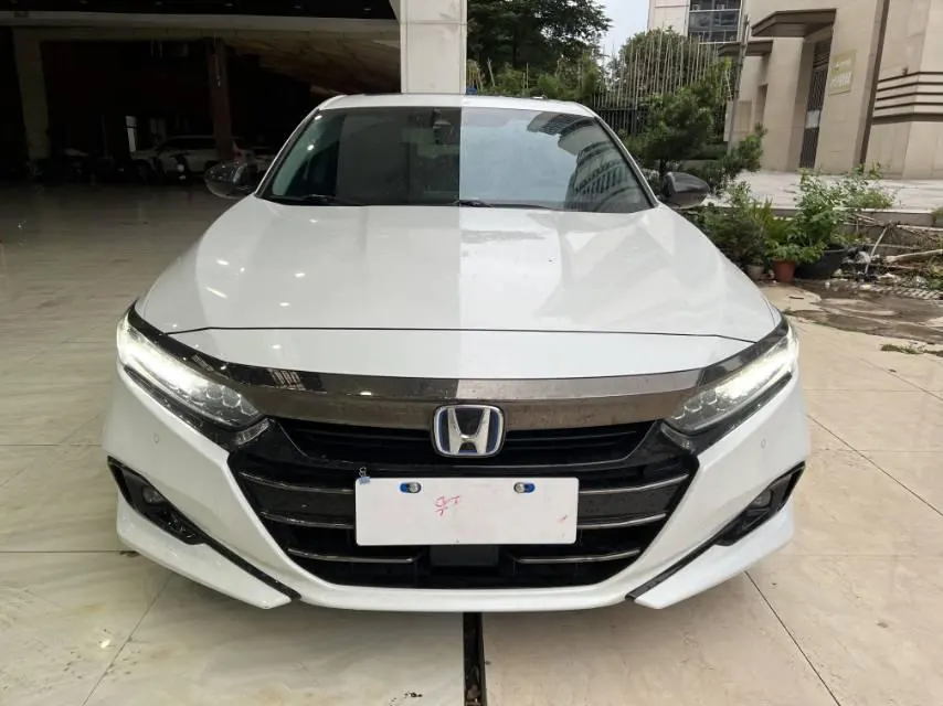 Honda 2022 10th Generation Accord Hybrid 2.0 Stepless Magic Night Reed Edition Automatic Gear 2