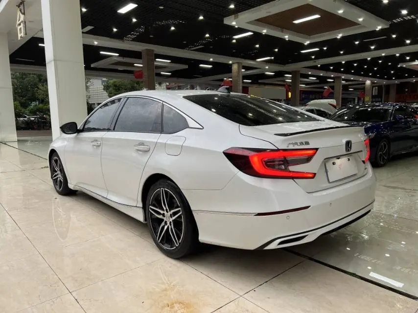 Honda 2022 10th Generation Accord Hybrid 2.0 Stepless Magic Night Reed Edition Automatic Gear 7