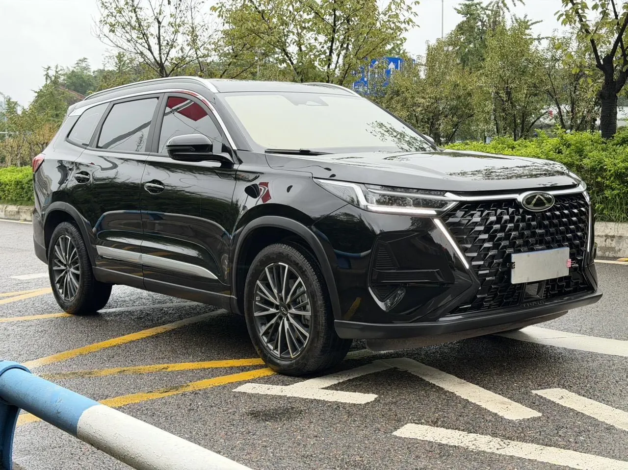 Chery 2025 Ruihu 8 PRO 1.6T 290T Two-Drive Deluxe Edition Automatic Gear 3