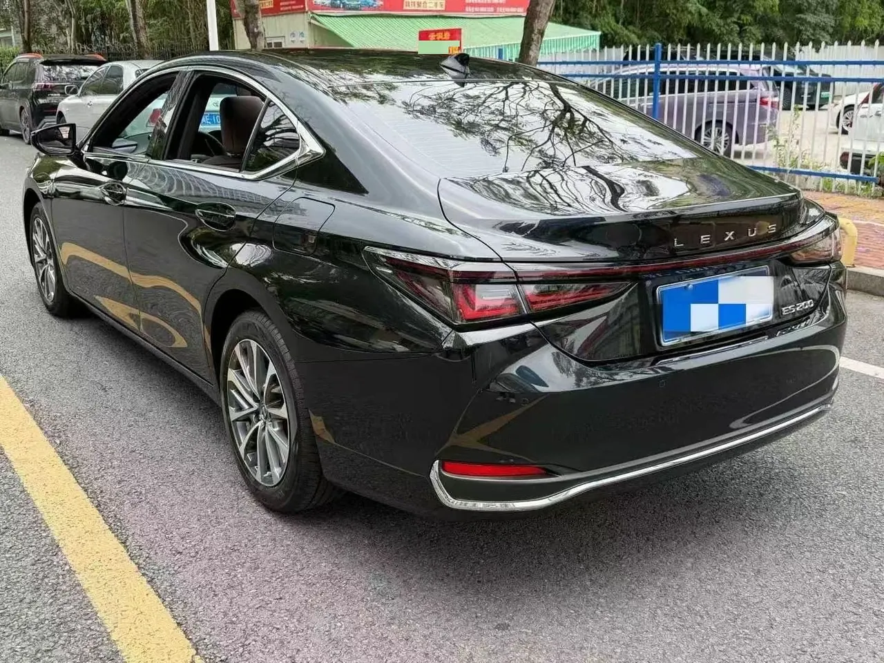 Lexus ES (Imported) 2025 ES200 2.0 Stepless Edition Automatic Gear 6