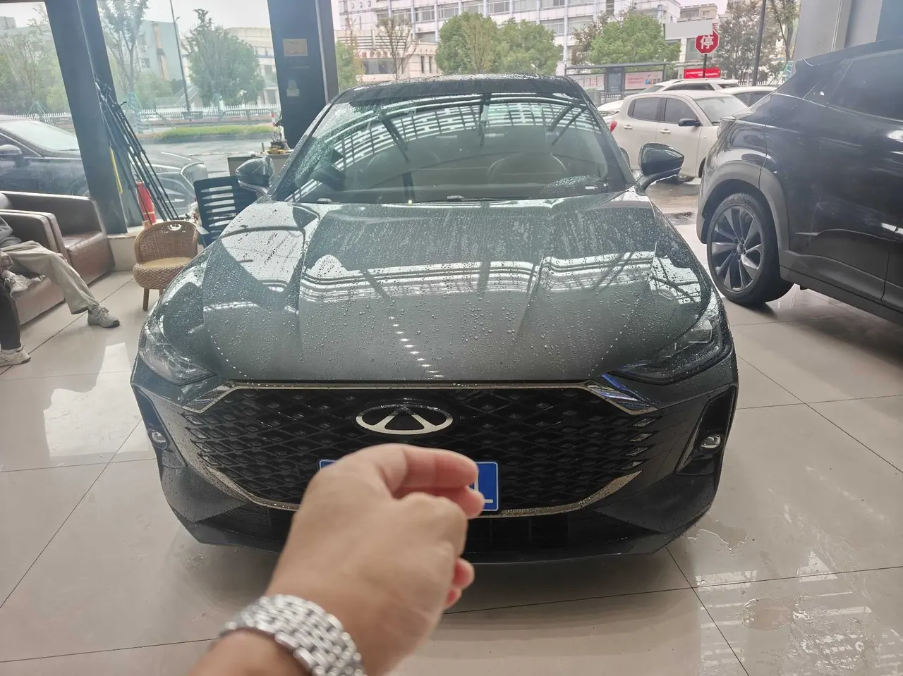 Chery 2025 Erez 8 Pro 1.6TGDI 290TGDI Luxury Automatic Gear 2
