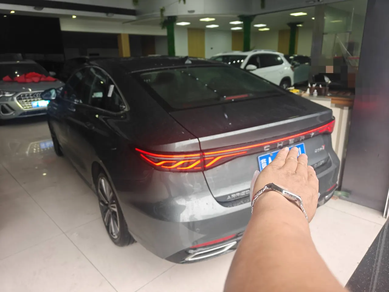Chery 2025 Erez 8 Pro 1.6TGDI 290TGDI Luxury Automatic Gear 9