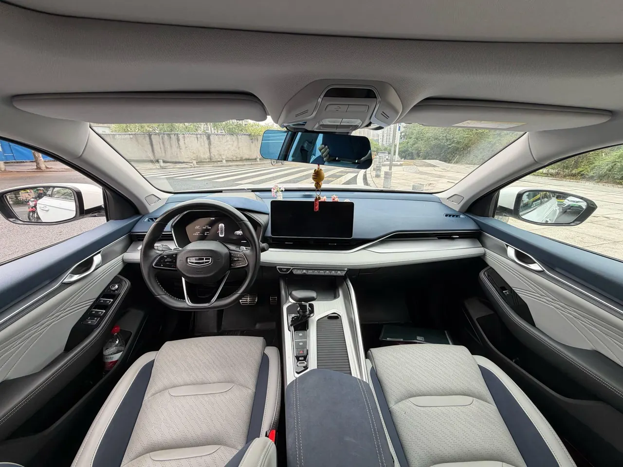 Geely 2021 xingrui 2.0T luxury automatic gear 4