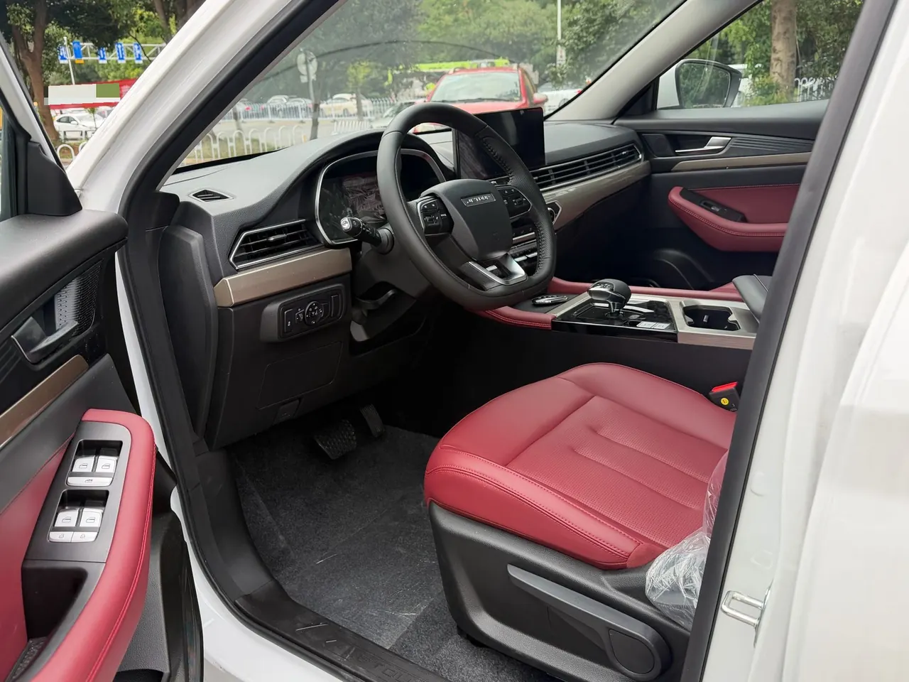 Jetour 2025 X70 1.5T Premium Edition 5-seat Automatic Gear 4