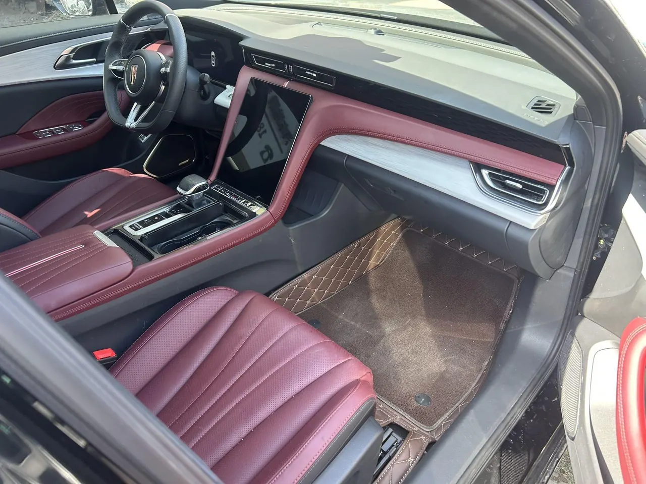 HongQi 2025 H5 2.0T Xuan Ying Edition Automatic Gear 3