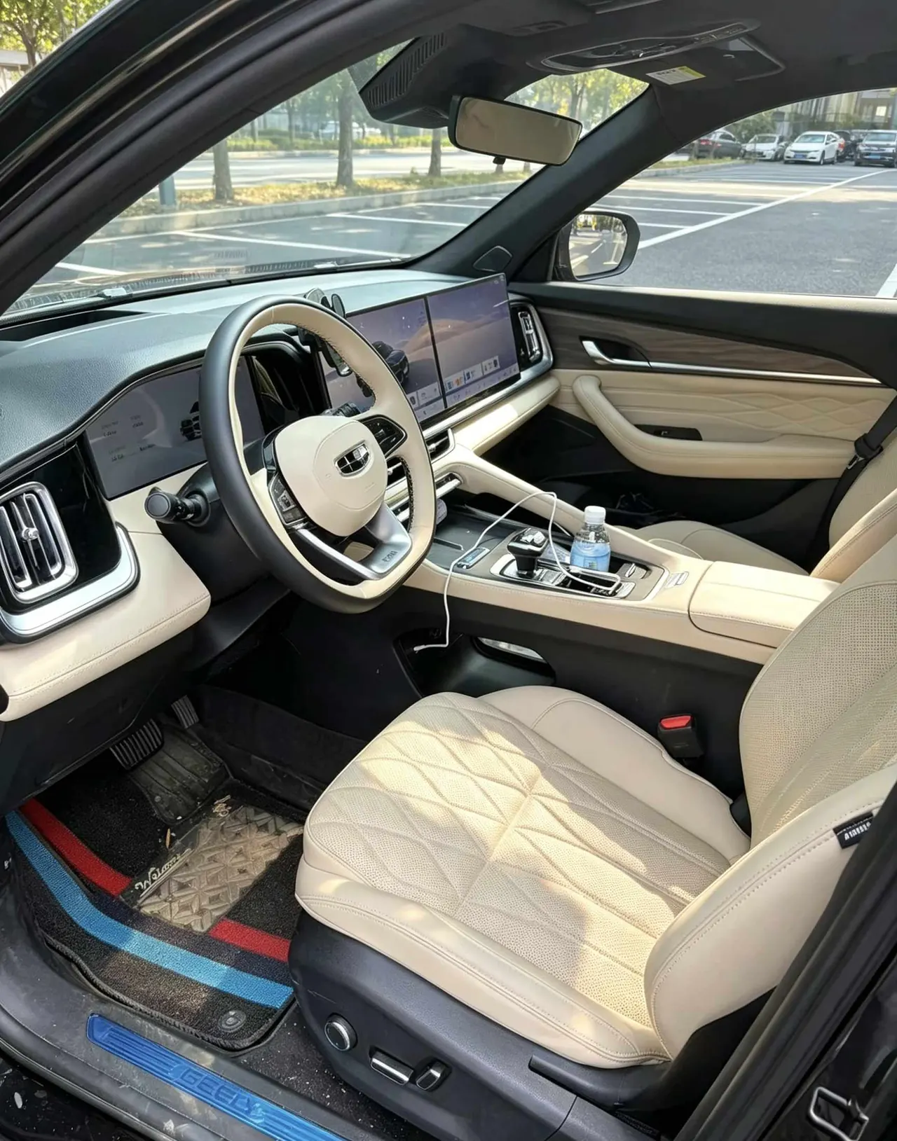 Geely 2026 XingyueL (Monjaro) 2.0TD Oriental Obsidian Edition Automatic Gear 4