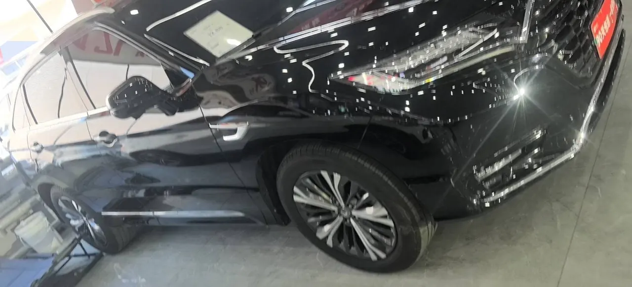 Honda 2020 UR-V 2.0T 370TURBO two-drive elegant version of automatic gear 4