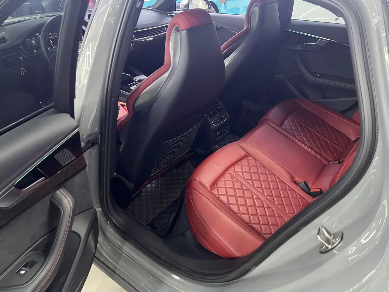 Audi S4 (Imported) 2022 S4 Limousine 3.0TFSI Automatic Gear 3