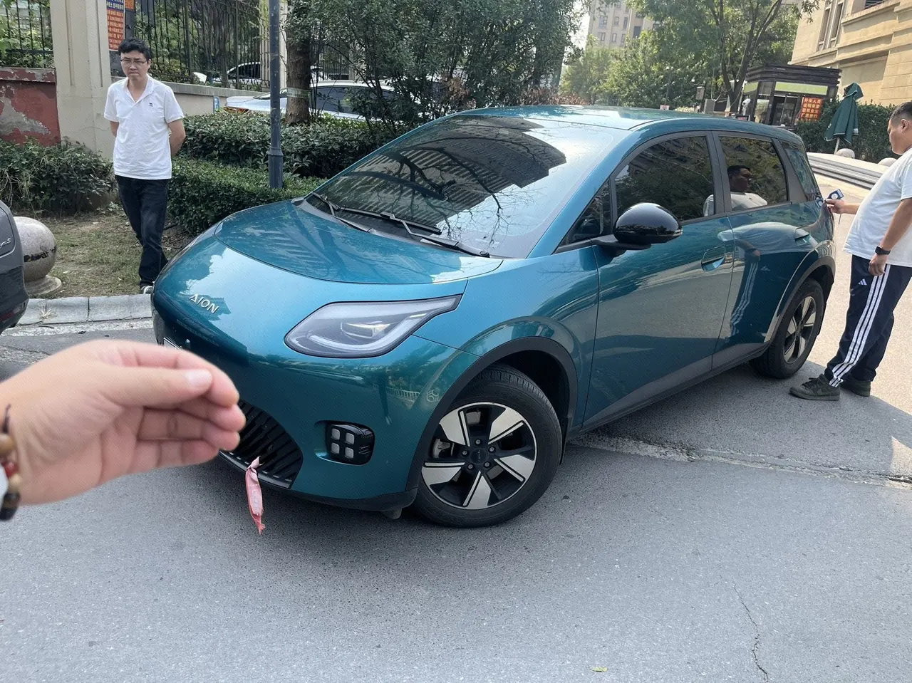 Открыть галерею: GAC Aion 2025 AION UT 420 Smart Edition Automatic Gear