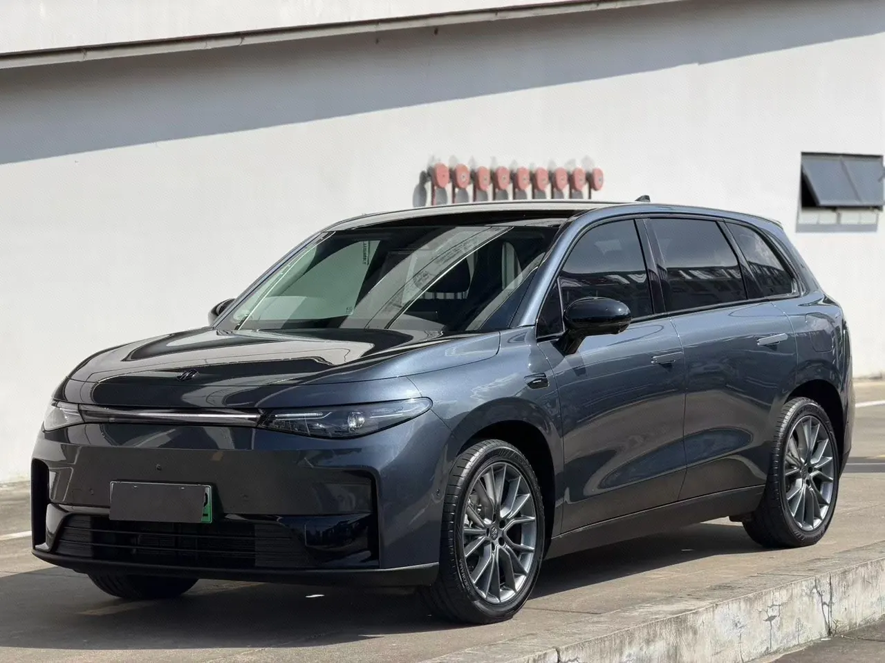 Открыть галерею: Leapmotor 2024 C 10 530 Smart Edition Automatic Gear