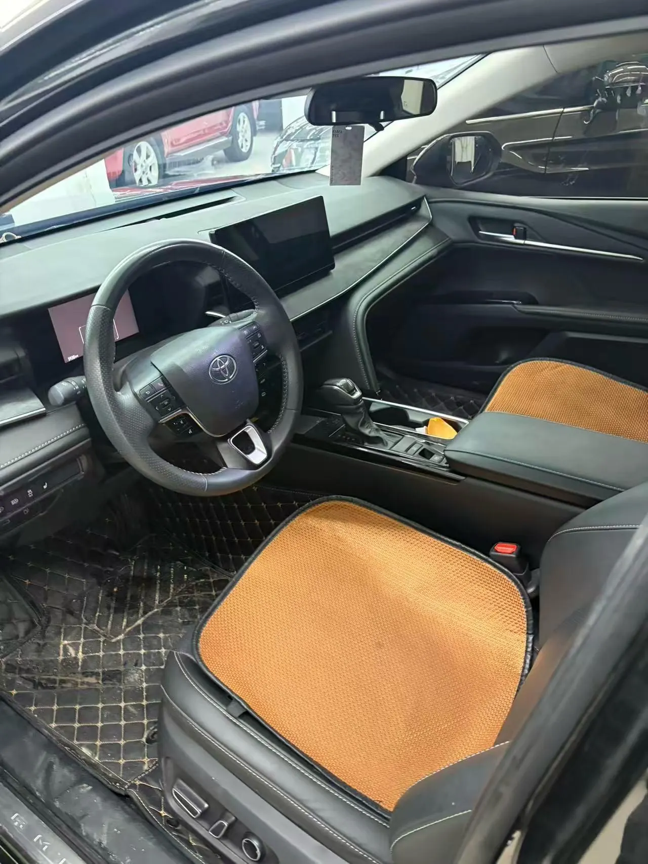 Toyota 2024 Camry Dual Engine 2.0HGVP Stepless Deluxe Automatic Gear 5