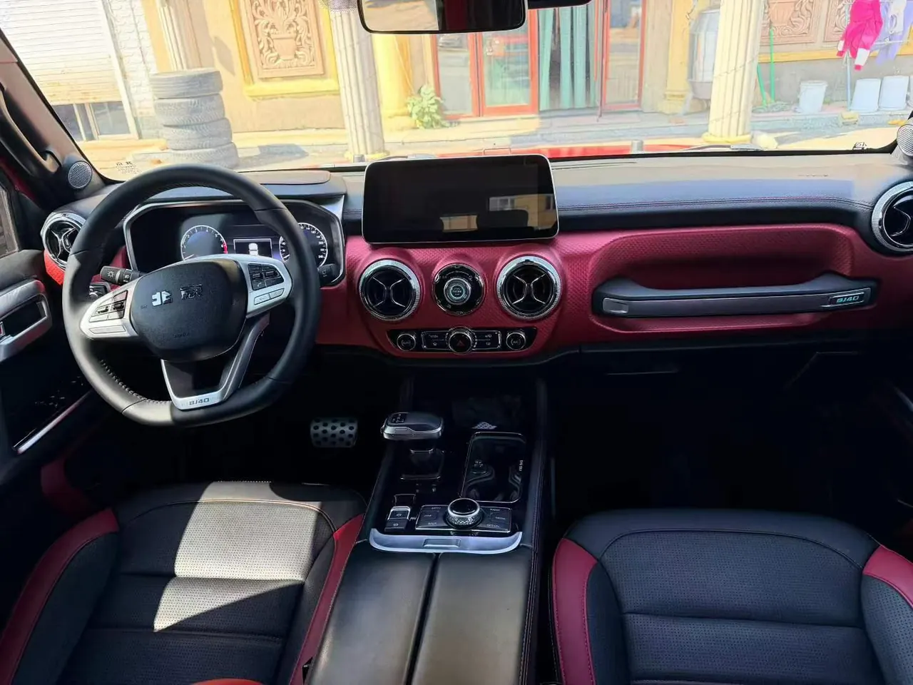 Beijing 2020 BJ40 2.0T 4-wheel drive city hunter version chivalrous automatic gear 7
