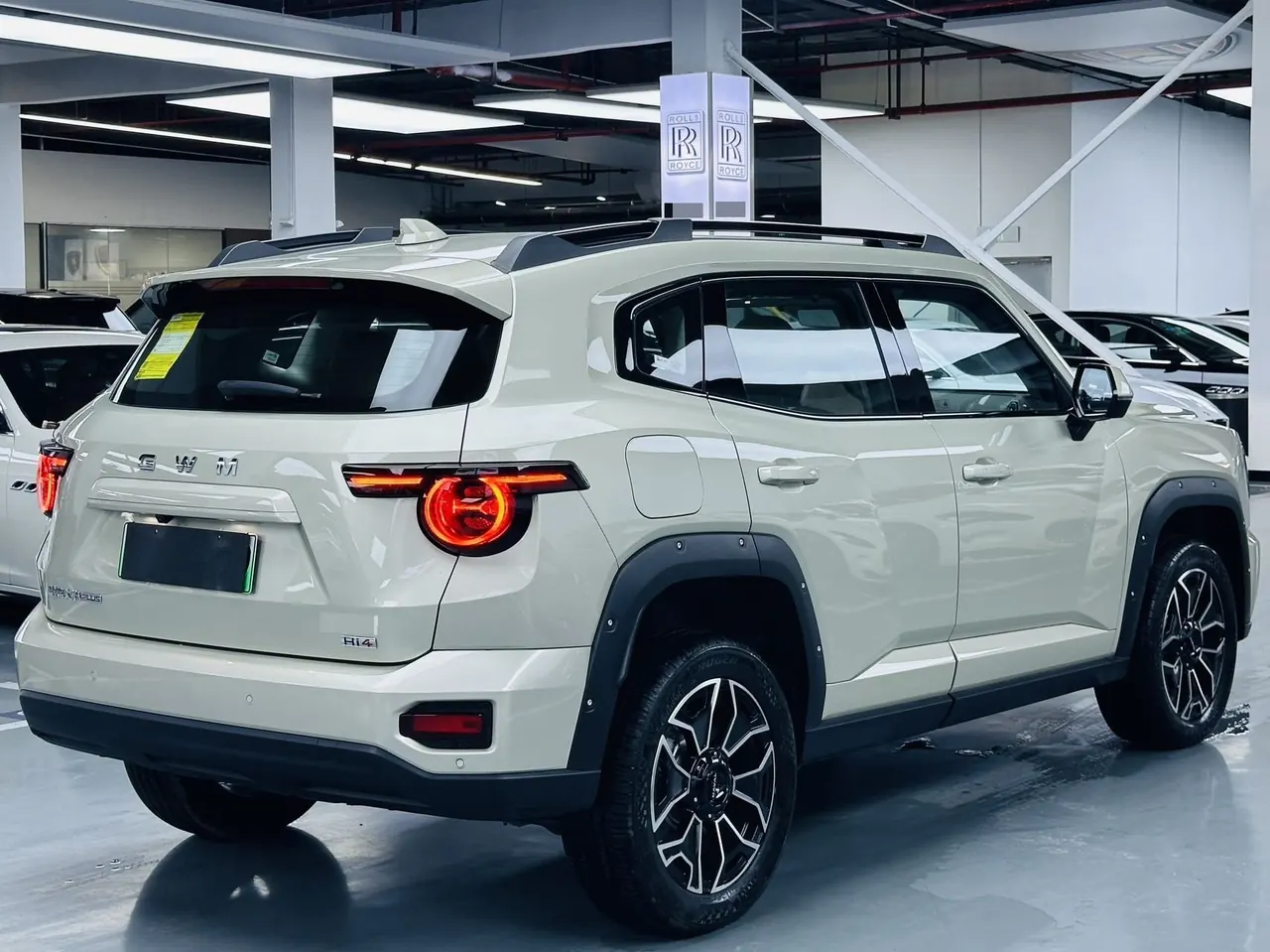 Haval 2026 big dog PLUS Hi4 1.5T 150km tidal wave electric version automatic gear 9