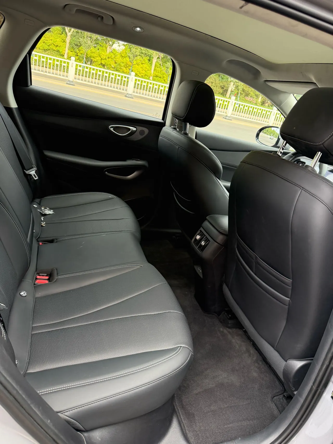 BYD 2025 Sea Lion 05 EV 520KM Zhihang Edition Automatic Gear 7