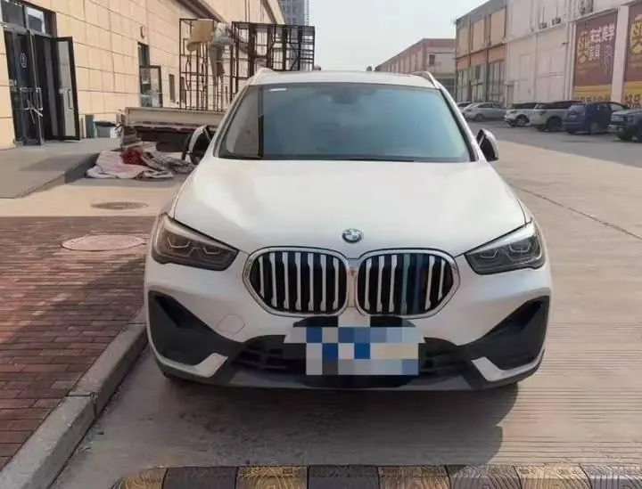 BMW 2022 X1 sDrive25Li 2.0T Leading Automatic Gear 3