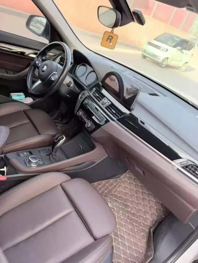 BMW 2022 X1 sDrive25Li 2.0T Leading Automatic Gear 4