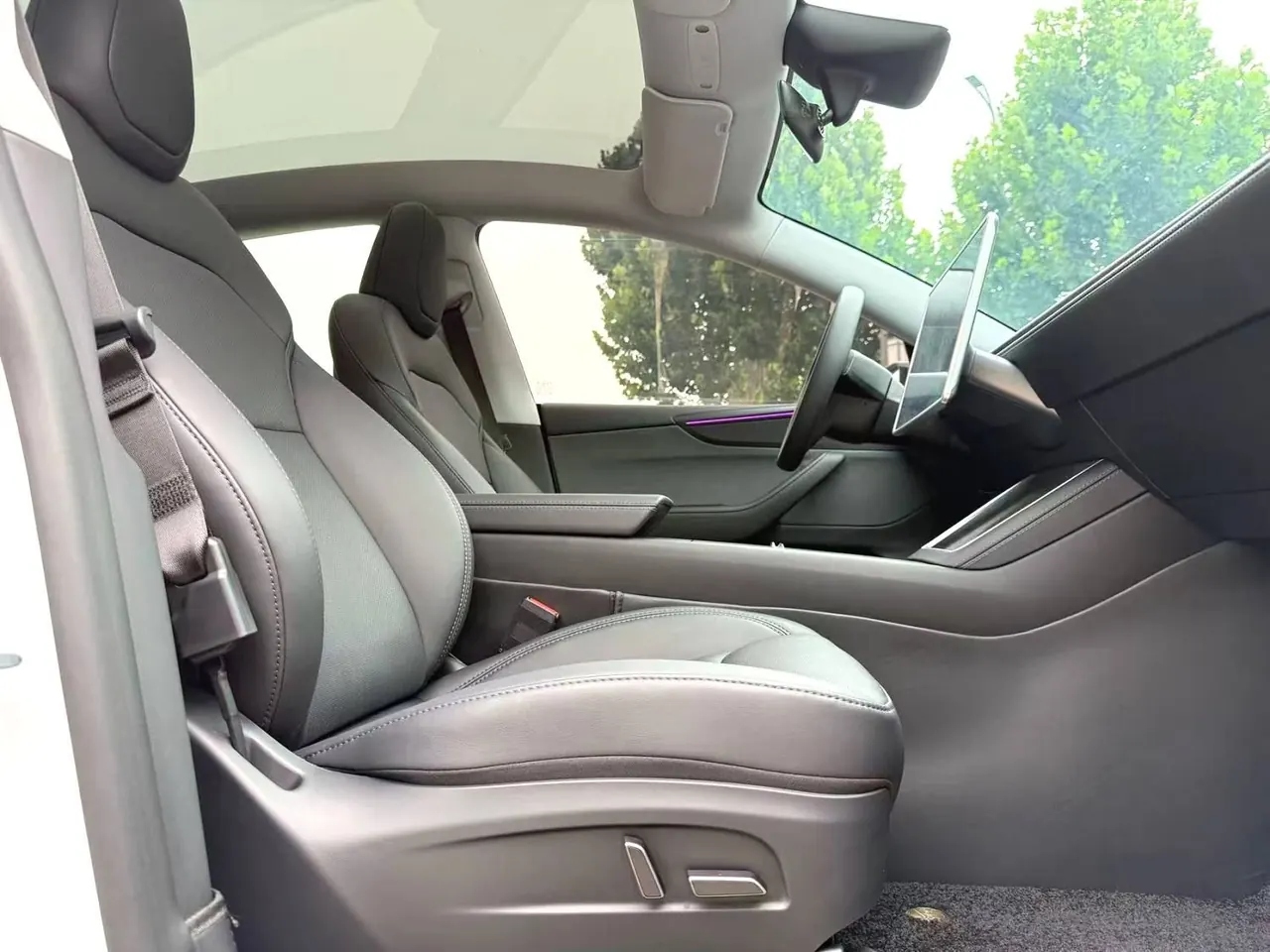 Tesla 2025 Model Y rear-wheel drive version automatic transmission 11