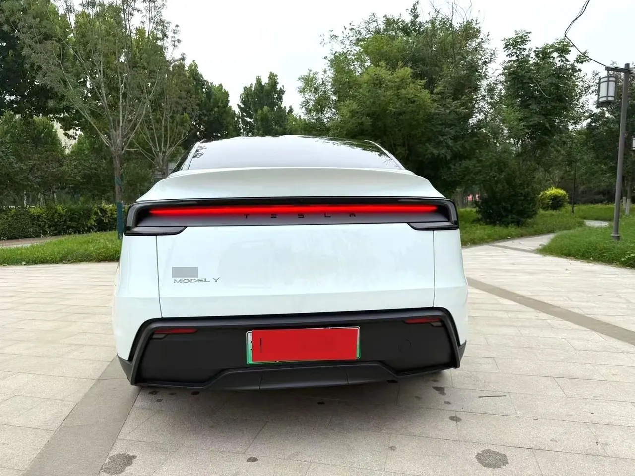 Tesla 2025 Model Y rear-wheel drive version automatic transmission 4