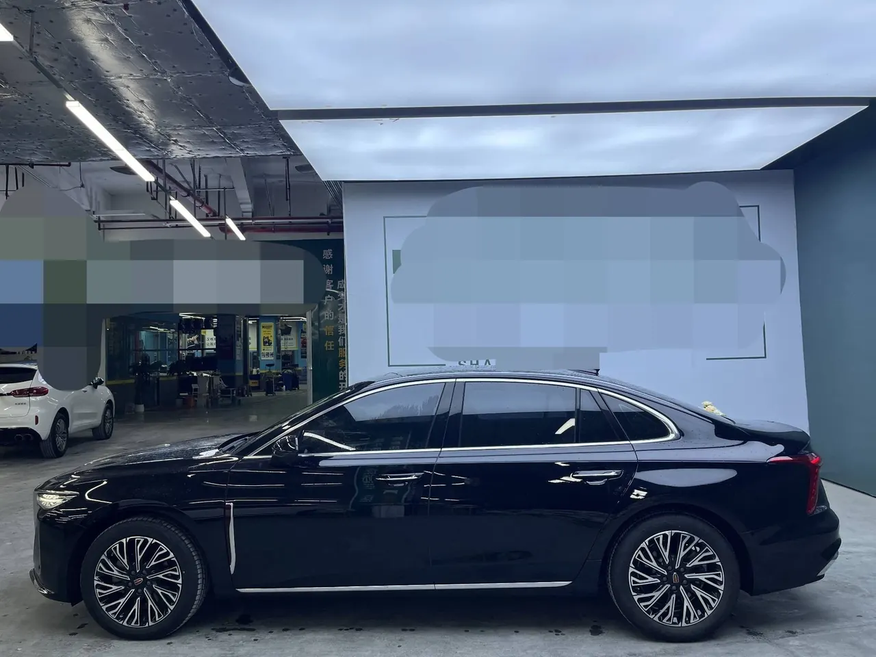 HongQi 2024 H5 2.0T Zhilian Qi Chang Edition Automatic Gear 3
