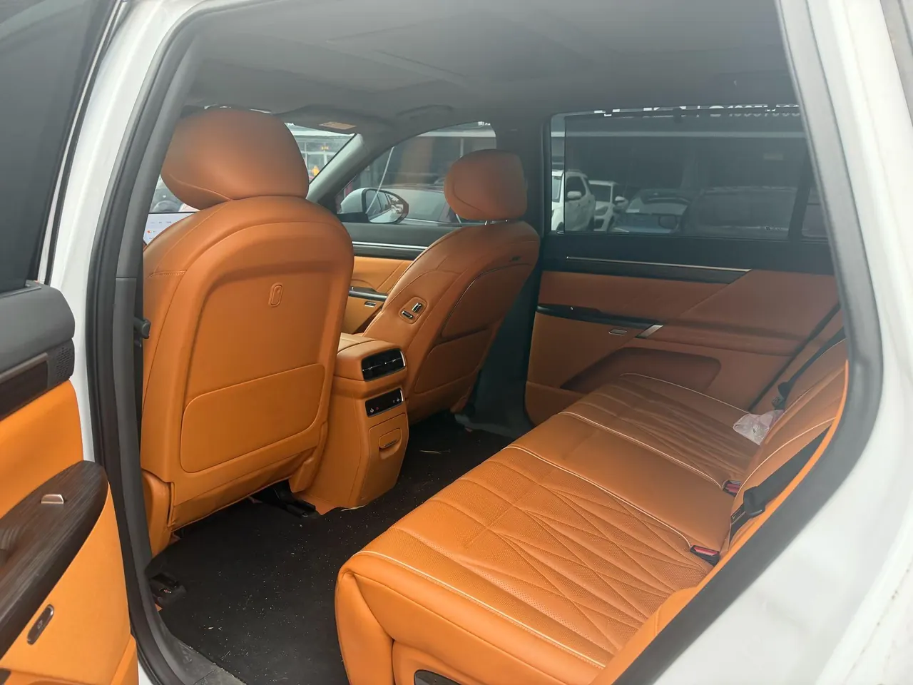 Yi Pai 2025 E π 008 210Max Range-extended Edition 5-seat Automatic Gear 3