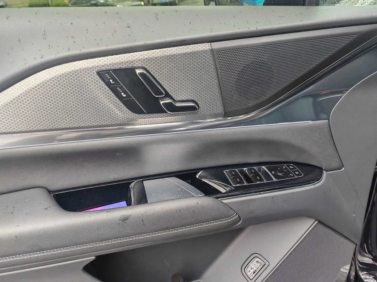 Cadillac 2025 XT5 48V 2.0T honorable automatic gear 3
