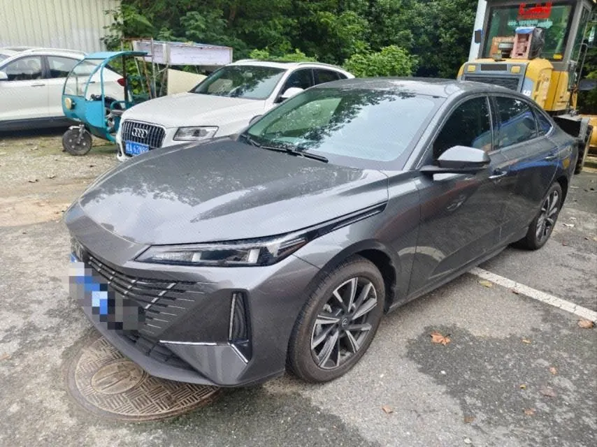Open image lightbox: ChangAn 2024 Yidong 1.5TGDI Honorable Automatic Gear