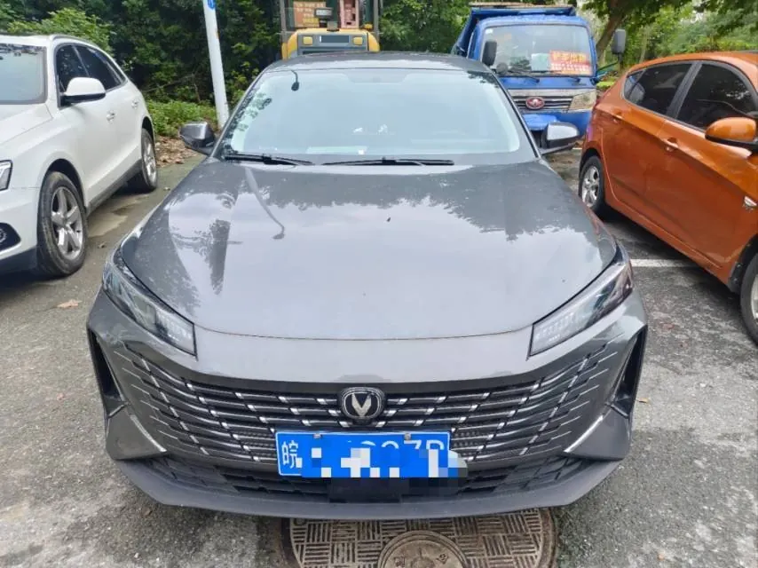 ChangAn 2024 Yidong 1.5TGDI Honorable Automatic Gear 2