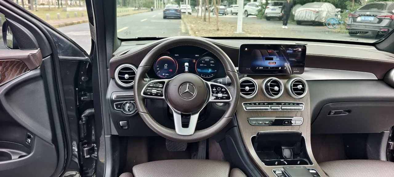 Mercedes Benz 2020 GLC 260 L 4MATIC 2.0T Luxury (Modified) Automatic Gear 6