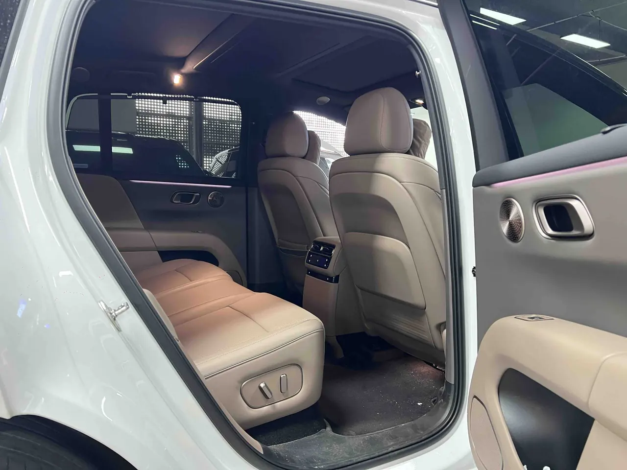 Li 2025 i6 four-wheel drive basic automatic transmission 3