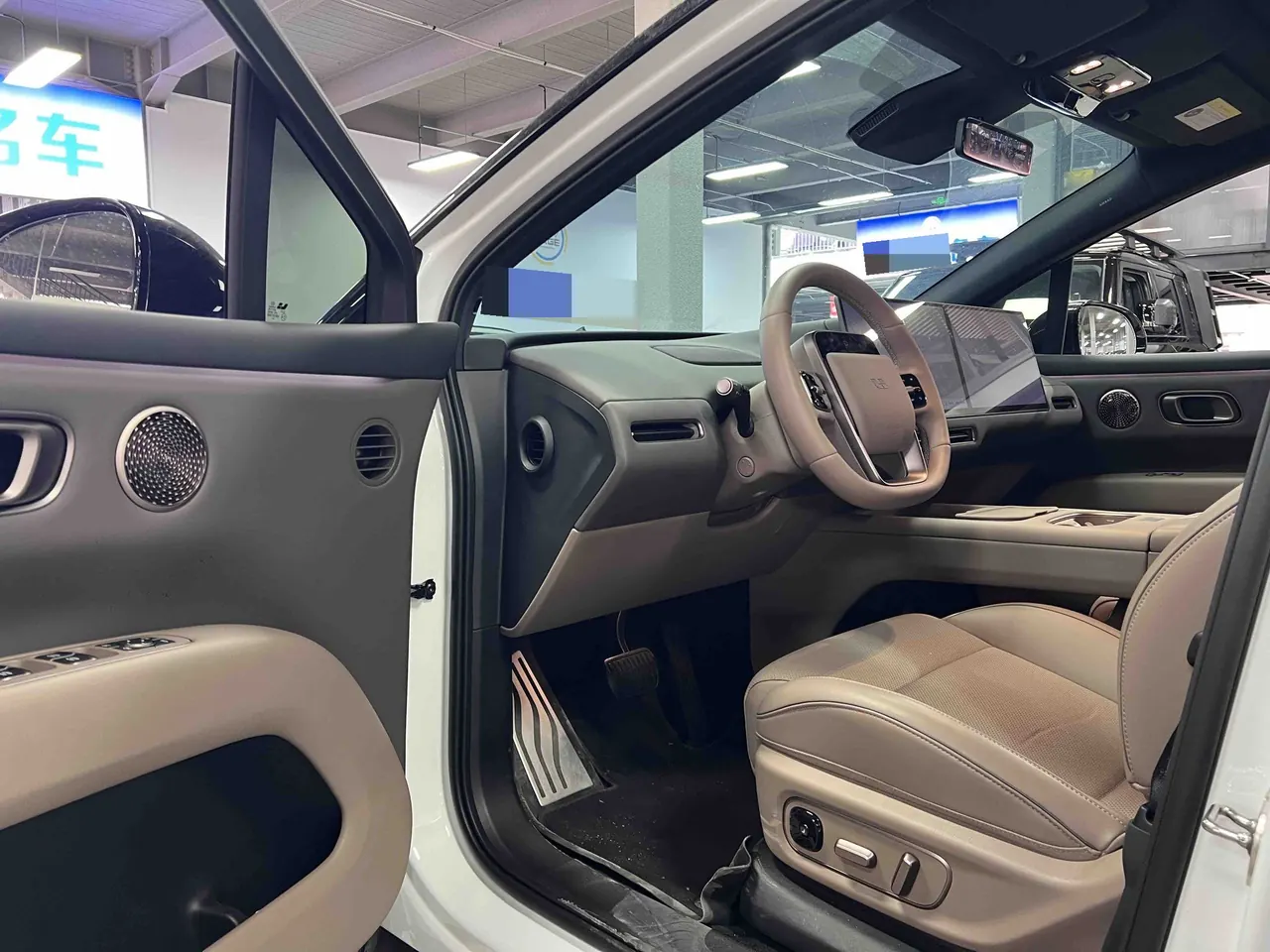Li 2025 i6 four-wheel drive basic automatic transmission 5