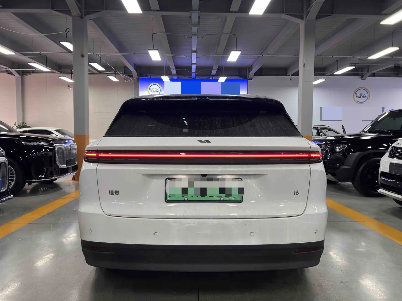Li 2025 i6 four-wheel drive basic automatic transmission 9