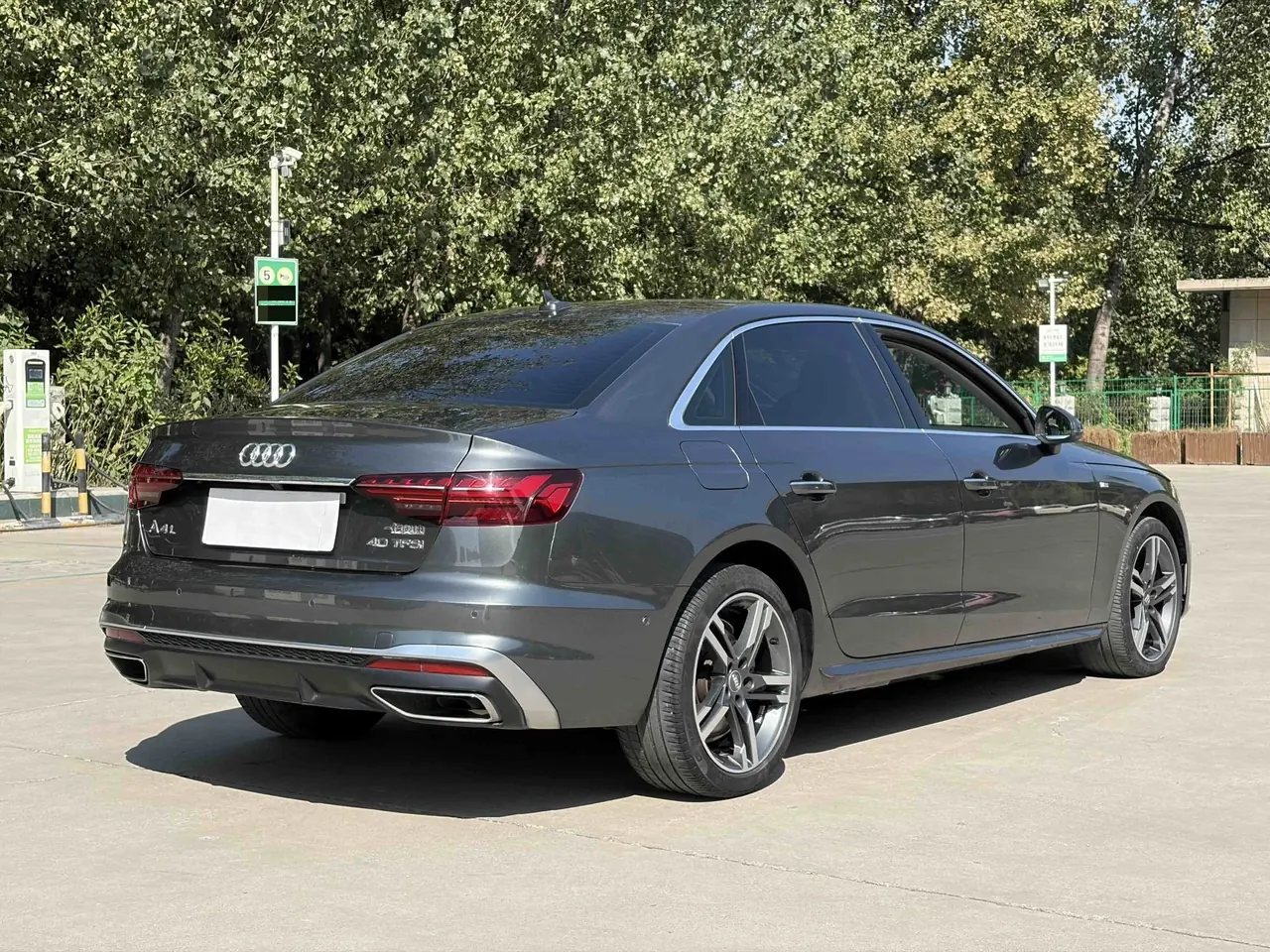 Audi 2020 A4L 2.0TFSI 40TFSI Deluxe Dynamic Automatic 7