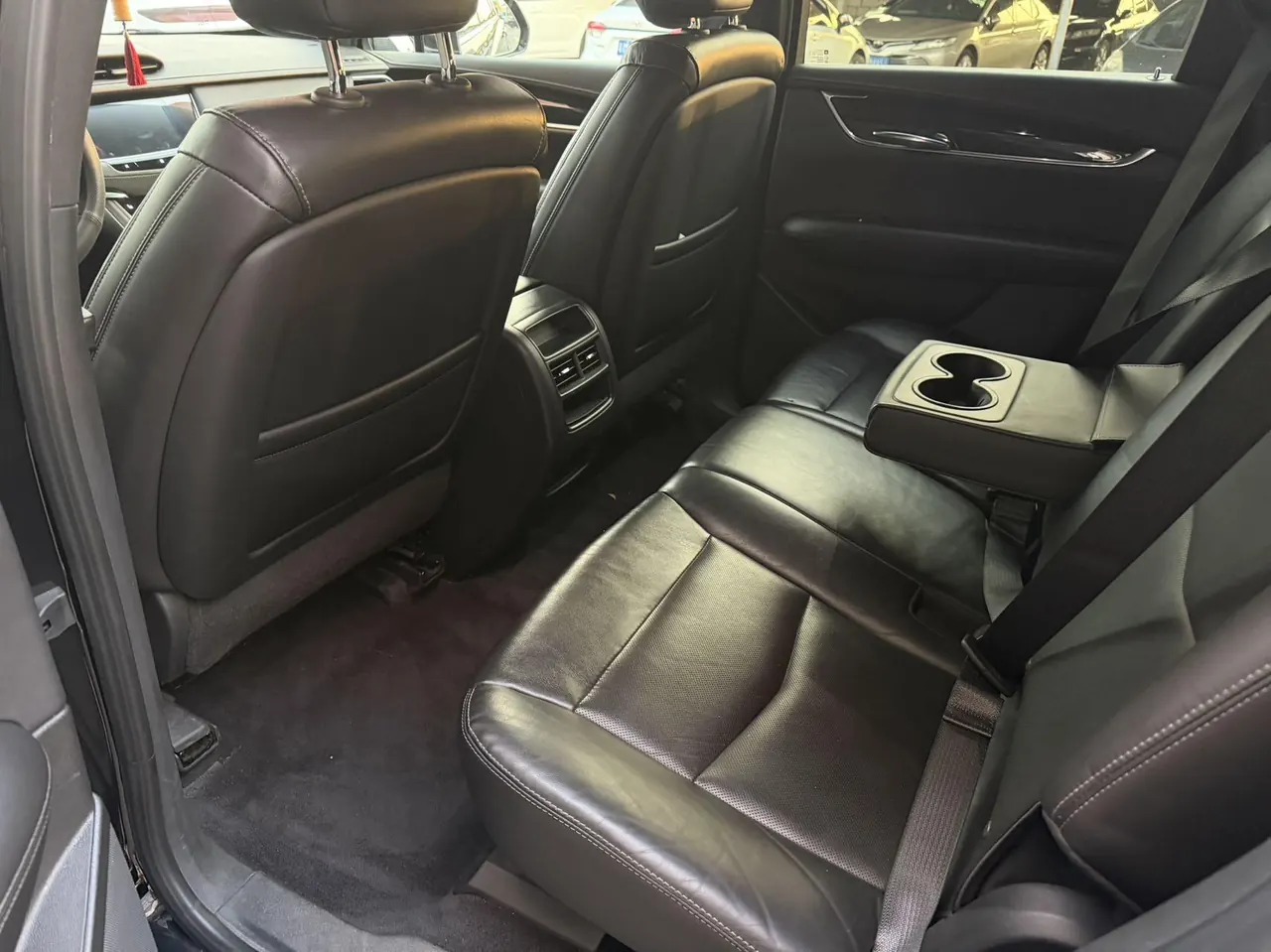 Cadillac 2020 XT5 2.0T 28T 4-wheel drive luxury automatic gear 5