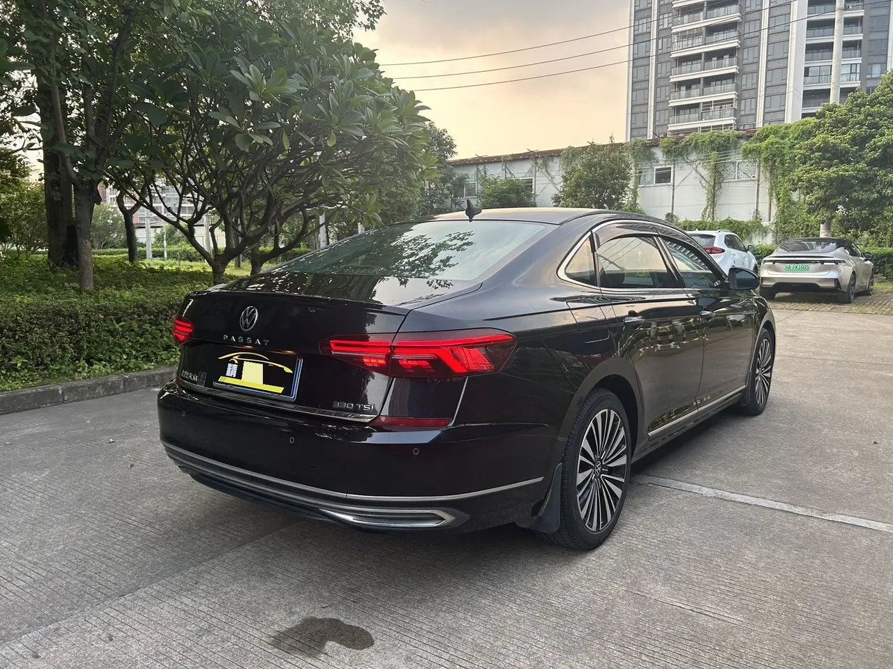 Volkswagen 2020 Passat 2.0TSI 330TSI Deluxe Edition Automatic 7