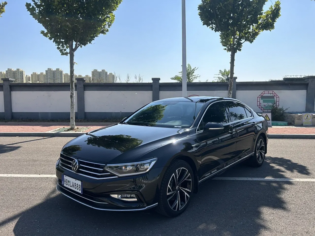Открыть галерею: Volkswagen 2020 Magotan 2.0TSI 330TSI luxury automatic transmission