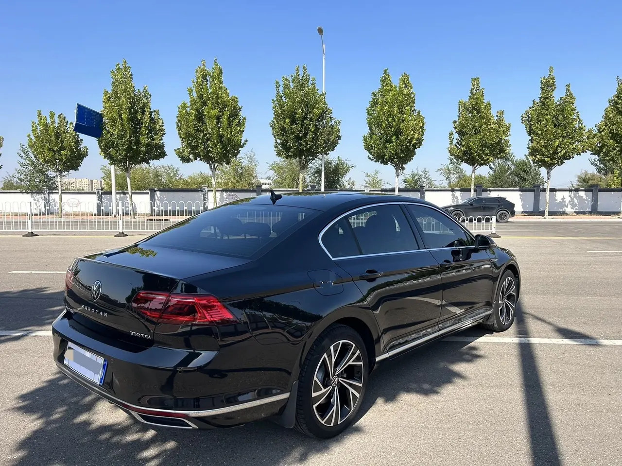 Volkswagen 2020 Magotan 2.0TSI 330TSI luxury automatic transmission 6