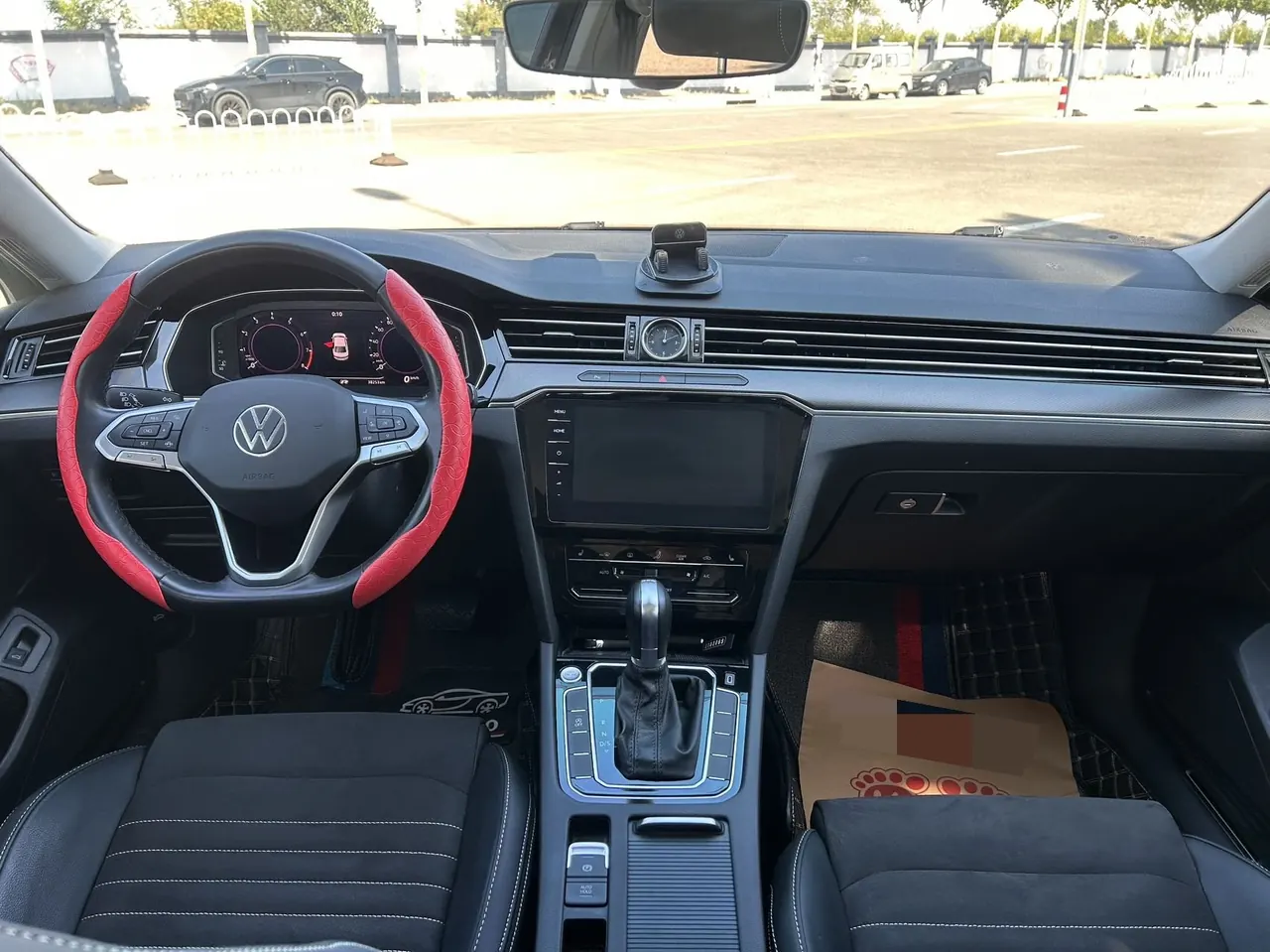 Volkswagen 2020 Magotan 2.0TSI 330TSI luxury automatic transmission 9