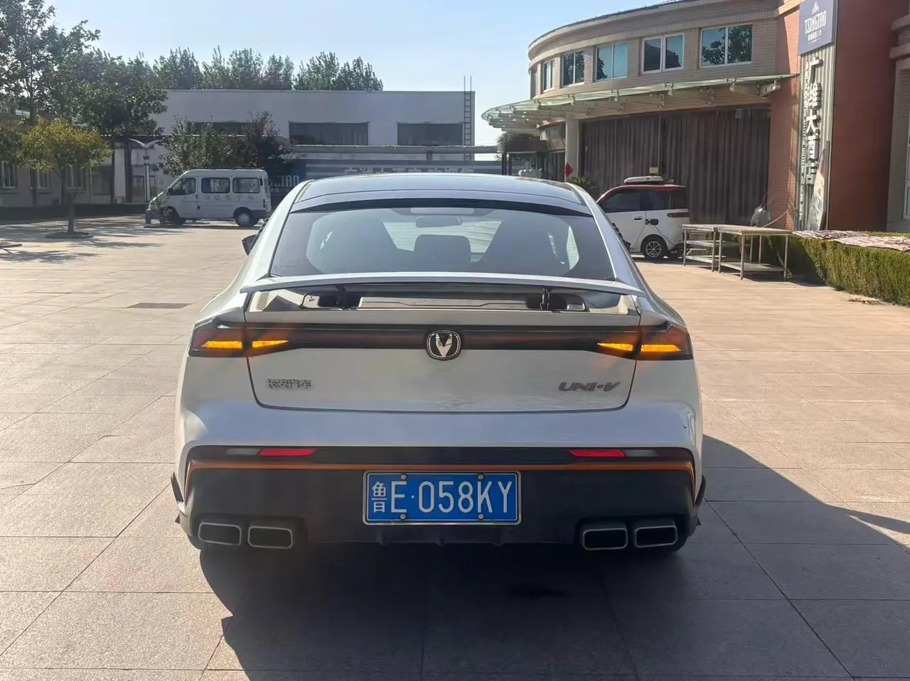 ChangAn 2025 UNI-V 1.5T Distinguished Sports Automatic 4