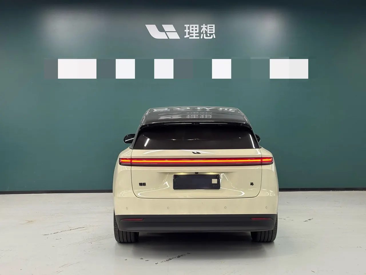 Li 2025 i6 four-wheel drive basic automatic transmission 12