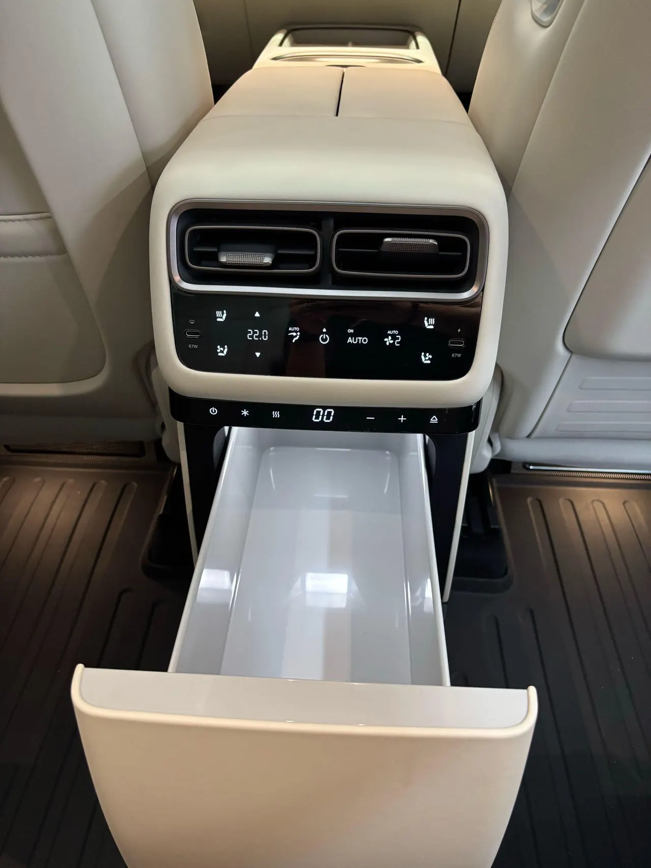 Li 2025 i6 four-wheel drive basic automatic transmission 7