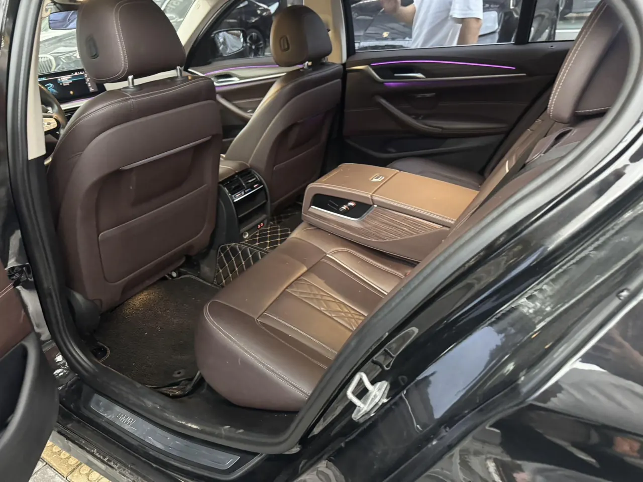 BMW 5 series new energy 2020 530Le 2.0T mileage upgraded luxury package automatic gear 3