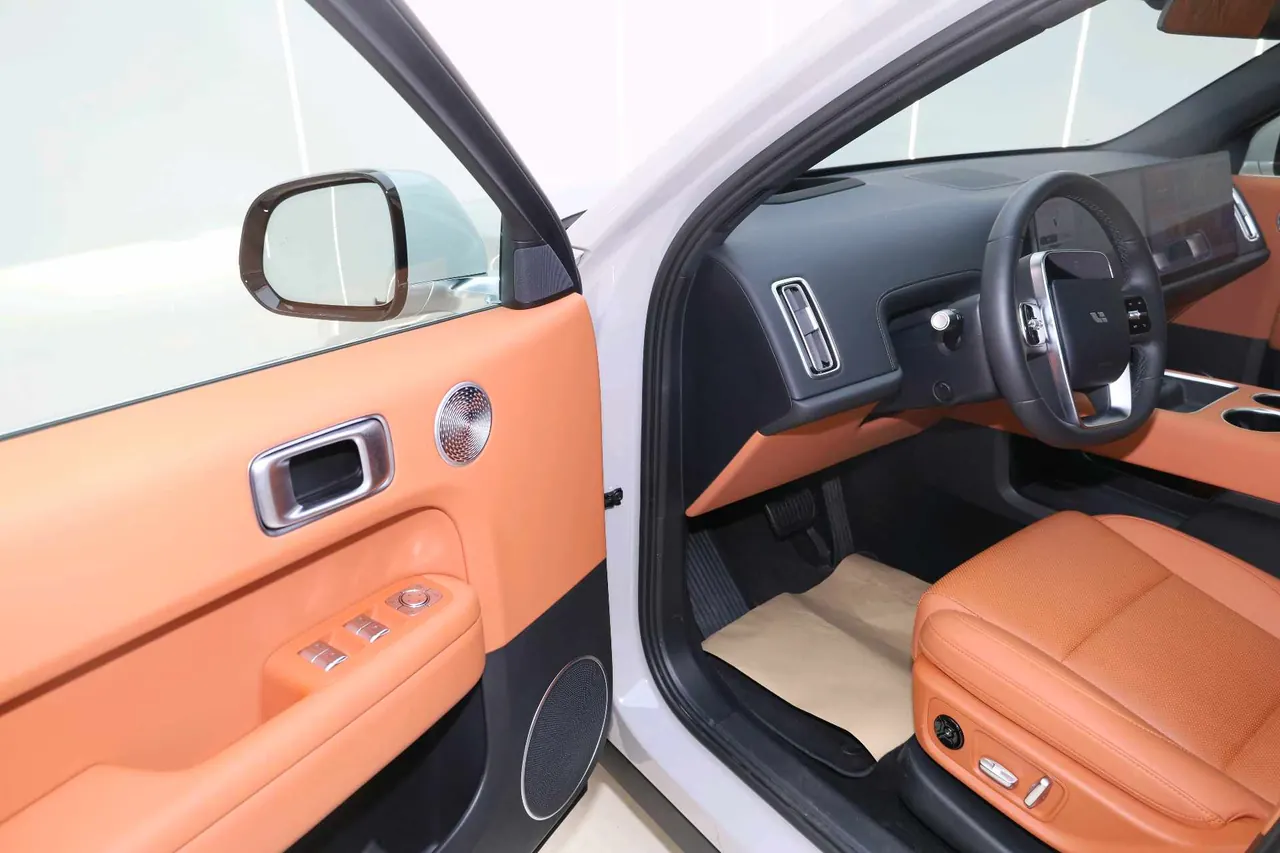 Li 2025 L6 Max Intelligent Rejuvenation New Edition Automatic Gear 3