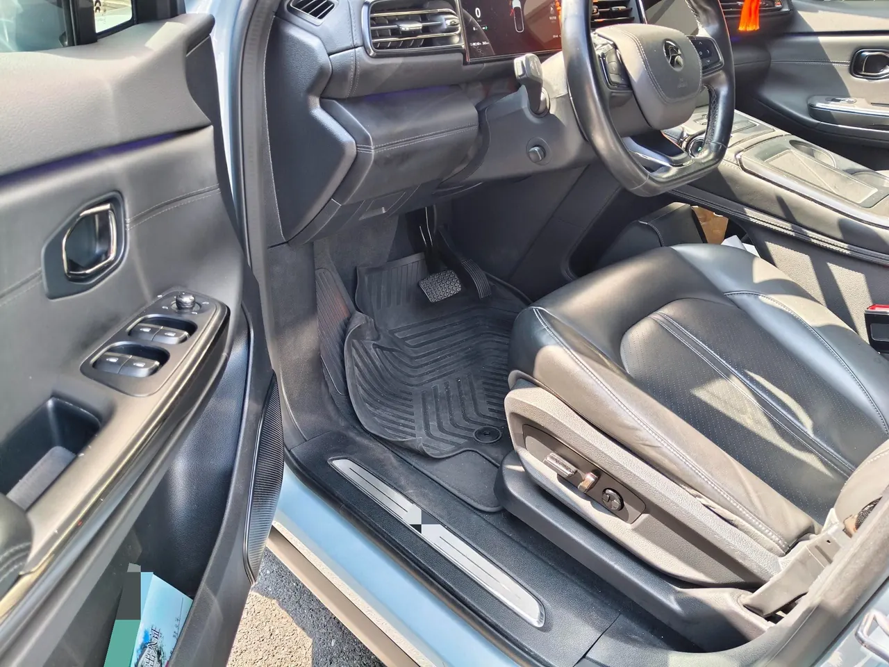 NIO 2020 ES 6 600KM Sports Edition Automatic Gear 3